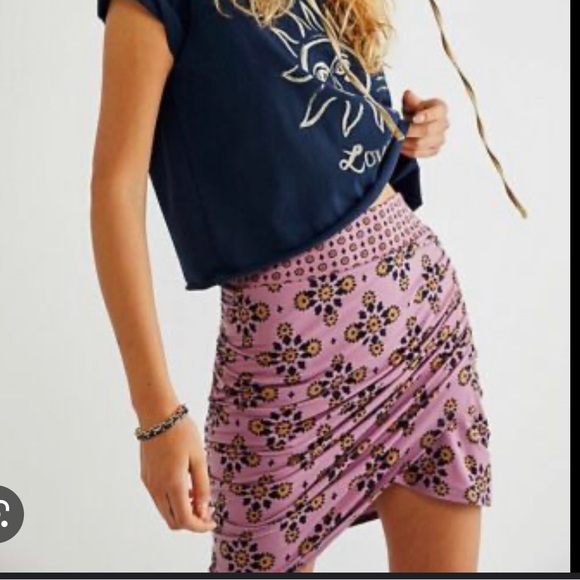 Free People Dresses & Skirts - Free People She’s Something Else mini skirt